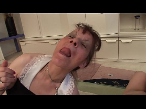 ❤️ Dalawang lola at isang lolo ang may threesome ️ Russian porn sa amin tl.pornoreino-com.ru ❌