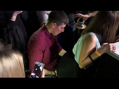 ❤️ Tunay na sex sa isang Russian nightclub. Ang 18-taong-gulang na batang babae na Ruso sa anus at puki ay nakipagkamay sa isang nightclub ️ Russian porn sa amin tl.pornoreino-com.ru ❌